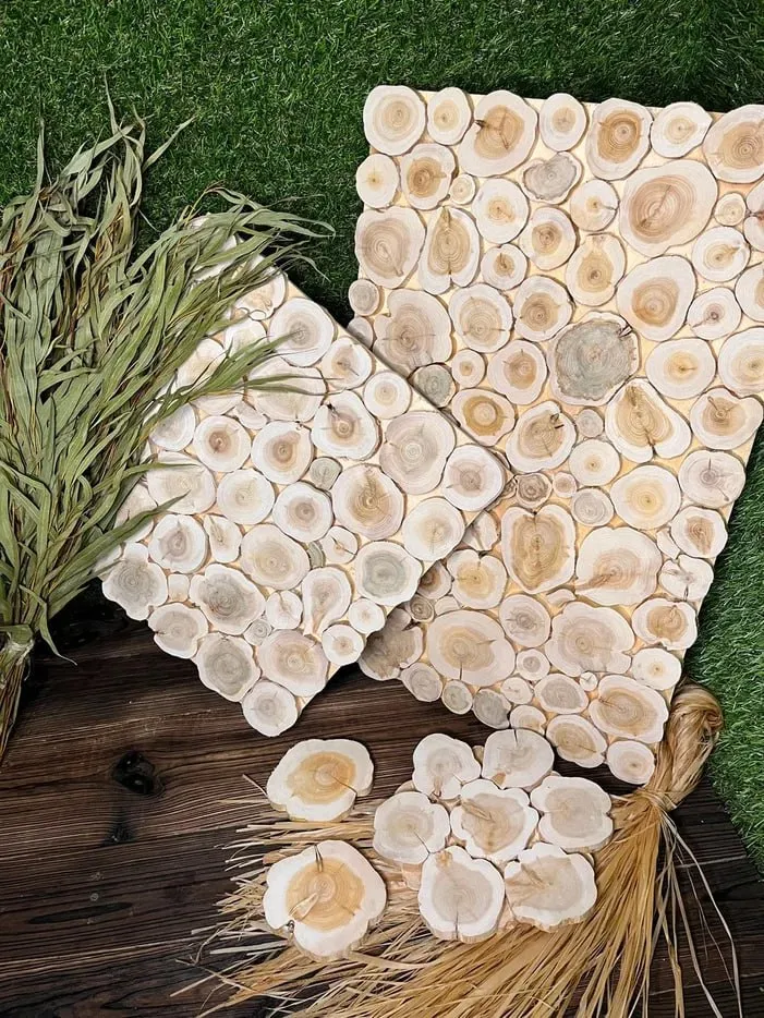 Панно из можжевельника 35х35см, без коры